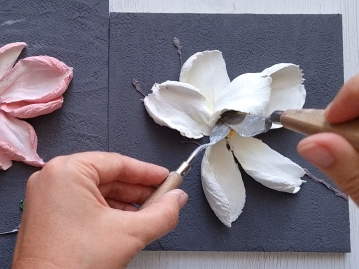 White Magnolia - Flower relief